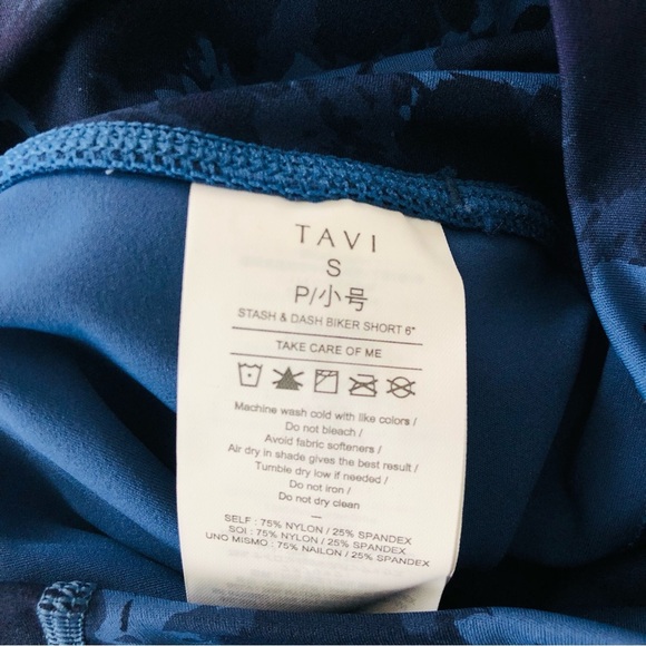 Tavi Active Stash & Dash 6” Biker Short Blue Size XS or Small NWT - Picture 9 of 10